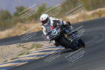 media/Mar-28-2022-Superbike Trackdays (Mon) [[b8603d0f67]]/Open Track Time/Turn 7/